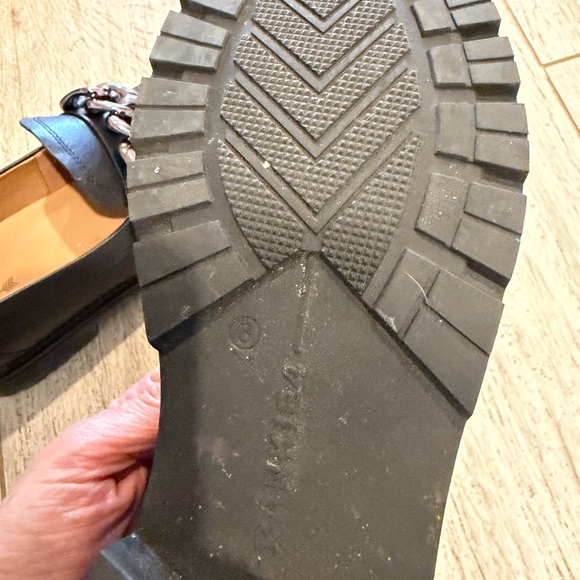 Frankie4 “Saint Black” Loafers with Silver chain - Picture 6 of 6